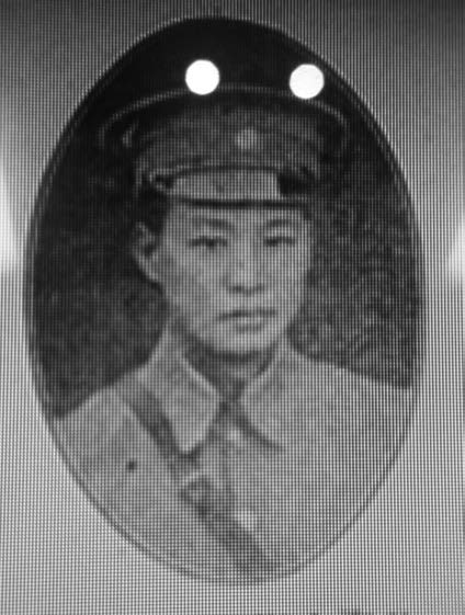 李芳